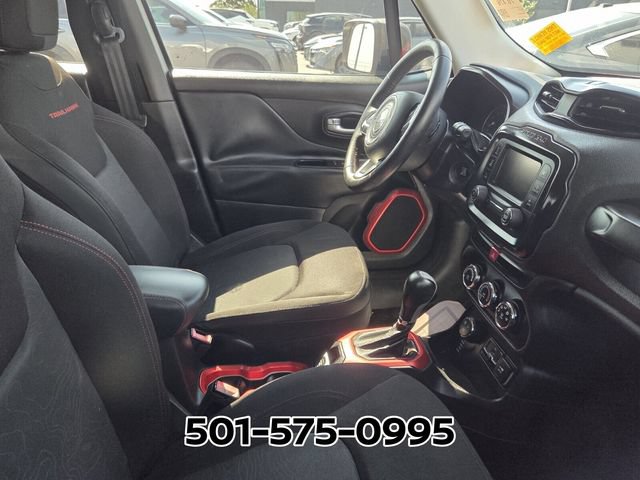 Used 2017 Jeep Renegade Trailhawk AWD/4WD image 9