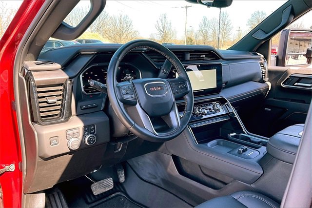 Used 2025 GMC Sierra 3500 AT4 w/ AT4 Premium Plus Package image 18