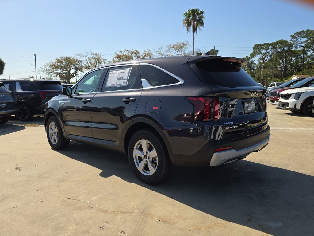 New 2026 Kia Sorento LX FWD image 6