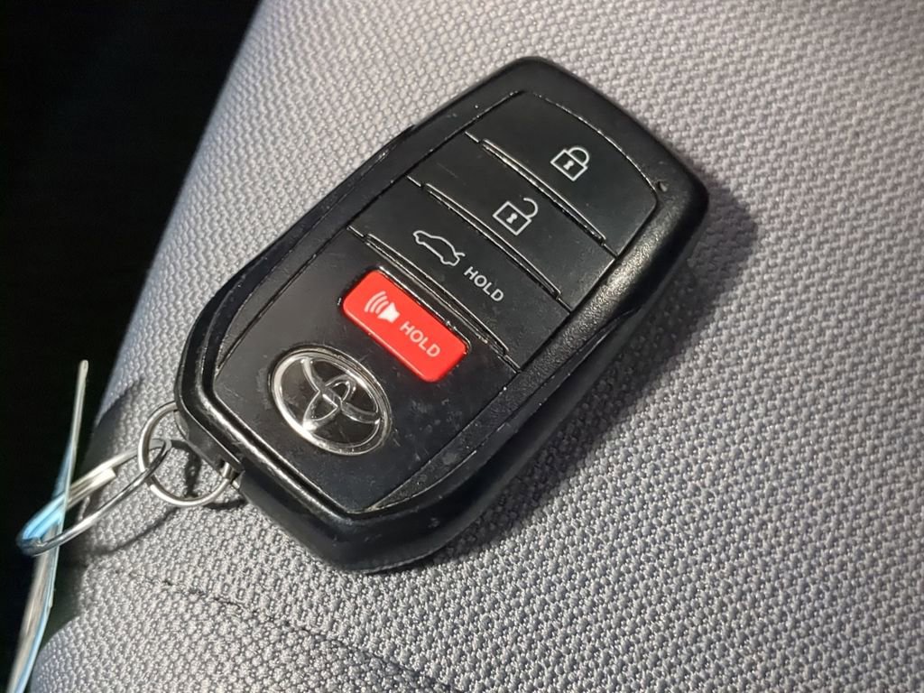 Used 2023 Toyota Corolla SE image 35