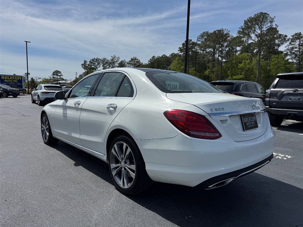 Used 2015 Mercedes-Benz C 300 4MATIC Sedan image 6