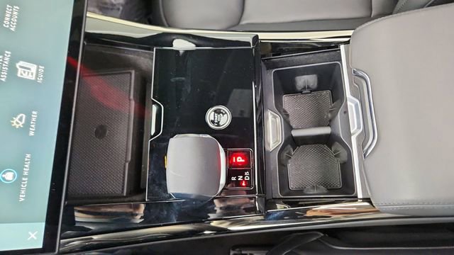 Used 2025 Land Rover Range Rover Sport SE image 55