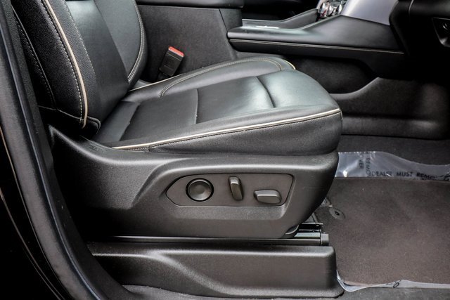 Used 2022 GMC Yukon SLT w/ SLT Premium Package image 65