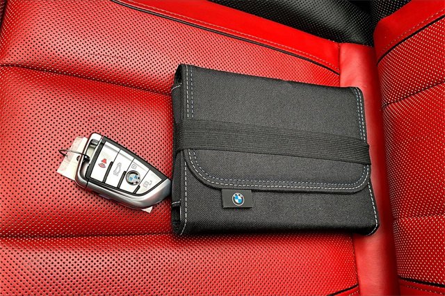 Used 2023 BMW 840i Convertible w/ M Sport Professional Package image 10