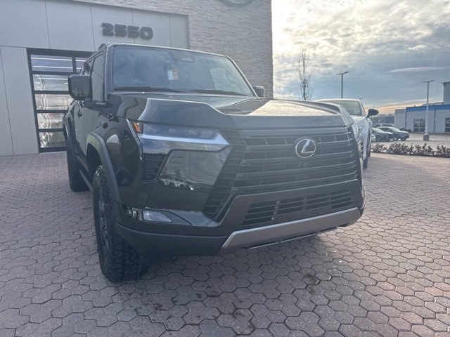 New 2025 Lexus GX 550 image 4