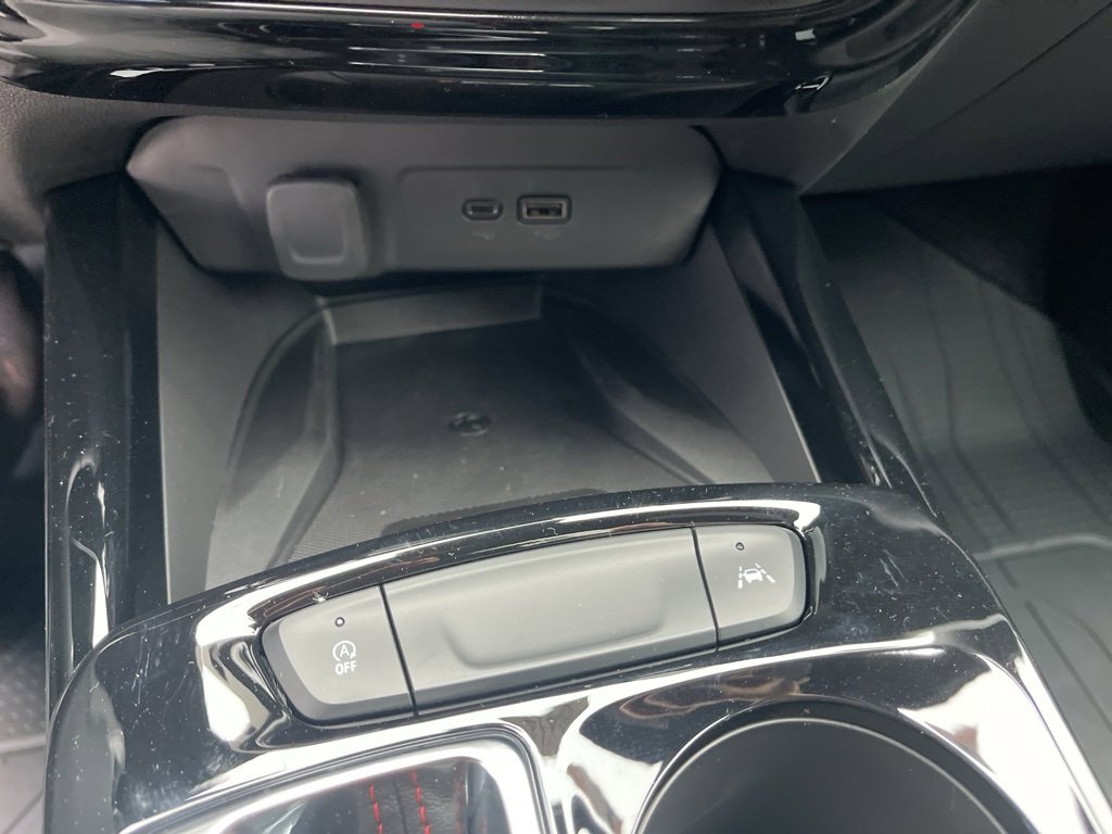 New 2026 Chevrolet Trax RS w/ Sunroof Package image 25