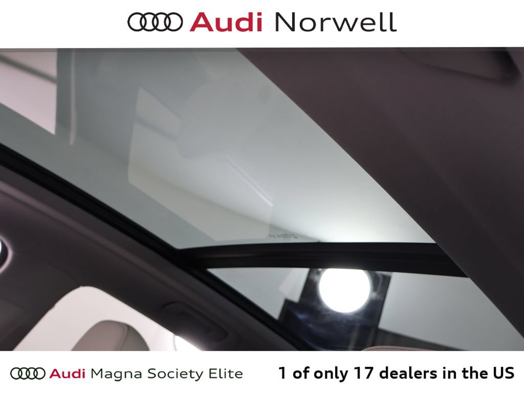 Used 2025 Audi Q5 Premium Plus w/ Premium Plus AWD/4WD image 10