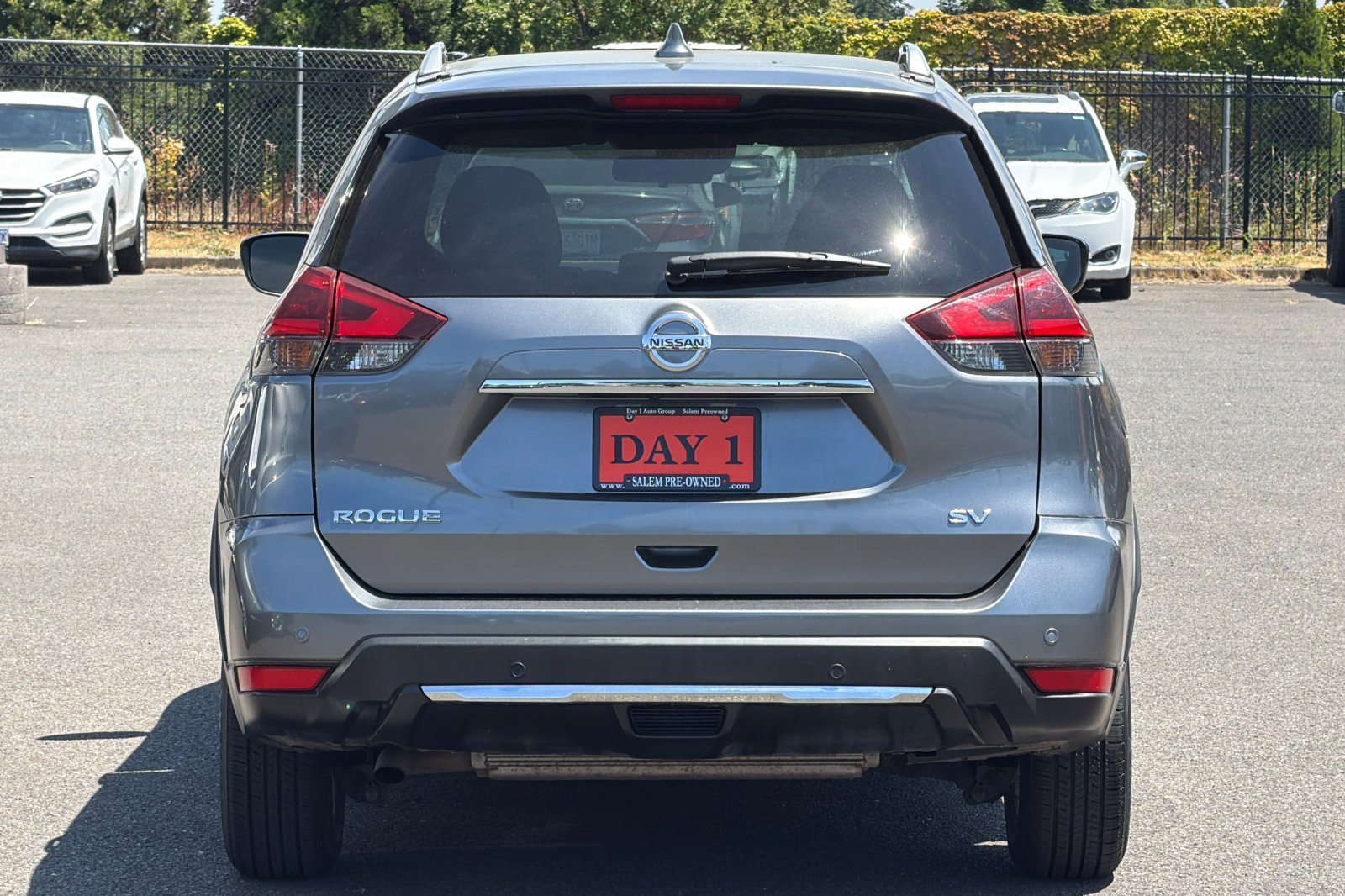 Used 2020 Nissan Rogue SV FWD image 6