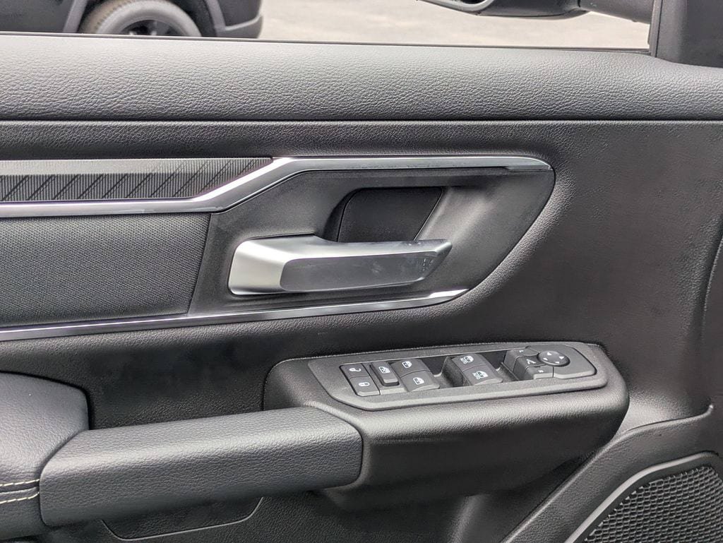 New 2026 RAM 1500 Big Horn AWD/4WD image 11