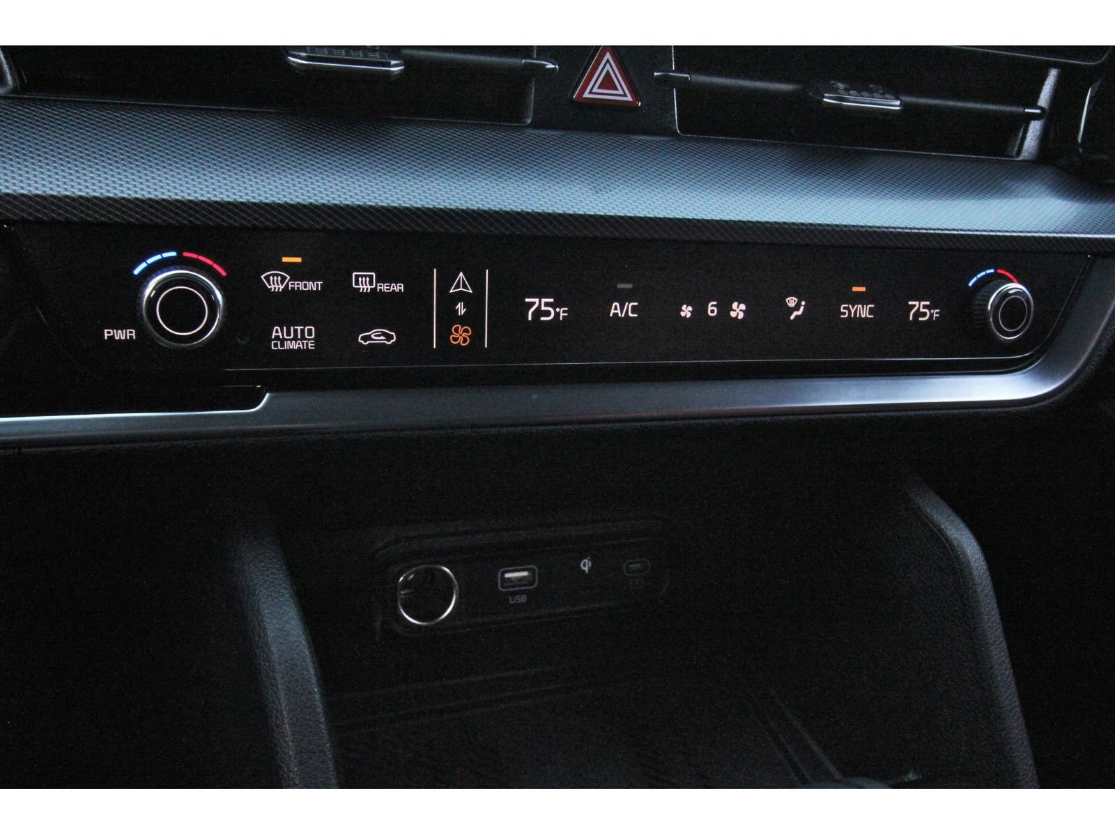 Used 2025 Kia Sportage SX image 26