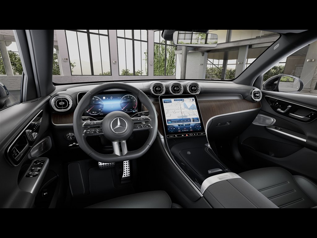 Used 2026 Mercedes-Benz GLC 300 4MATIC image 38