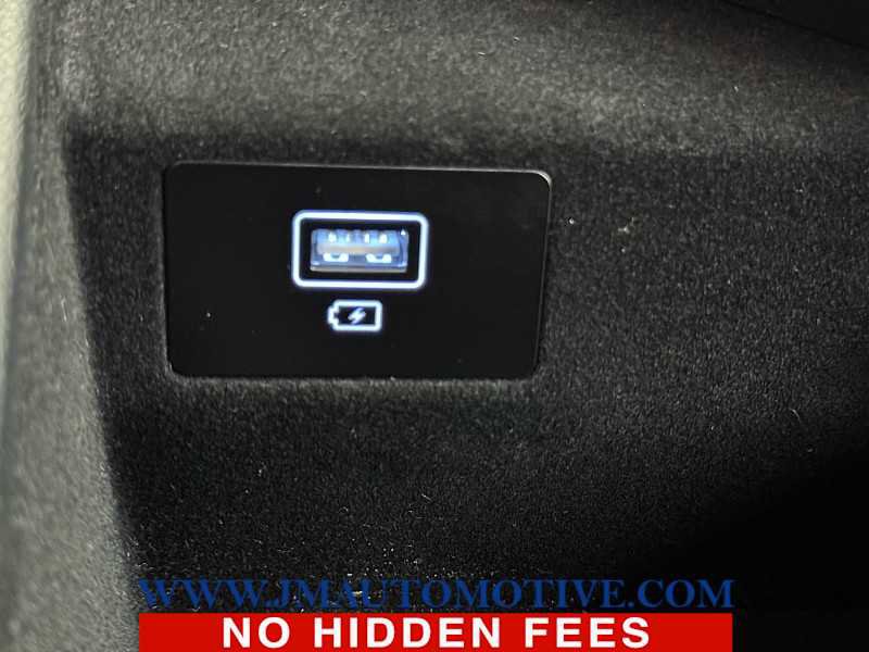 Used 2022 Genesis G70 2.0T w/ Prestige Package image 37