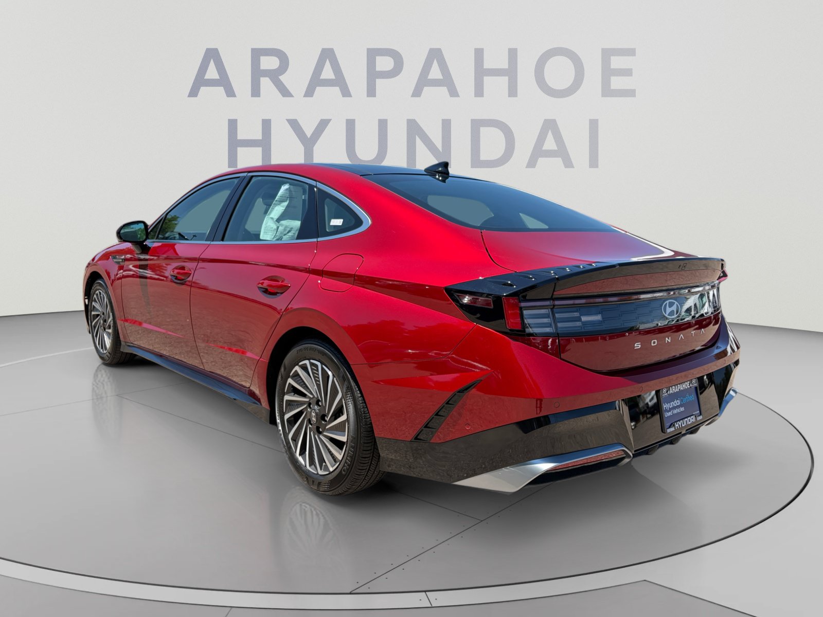 Used 2025 Hyundai Sonata Limited FWD image 3