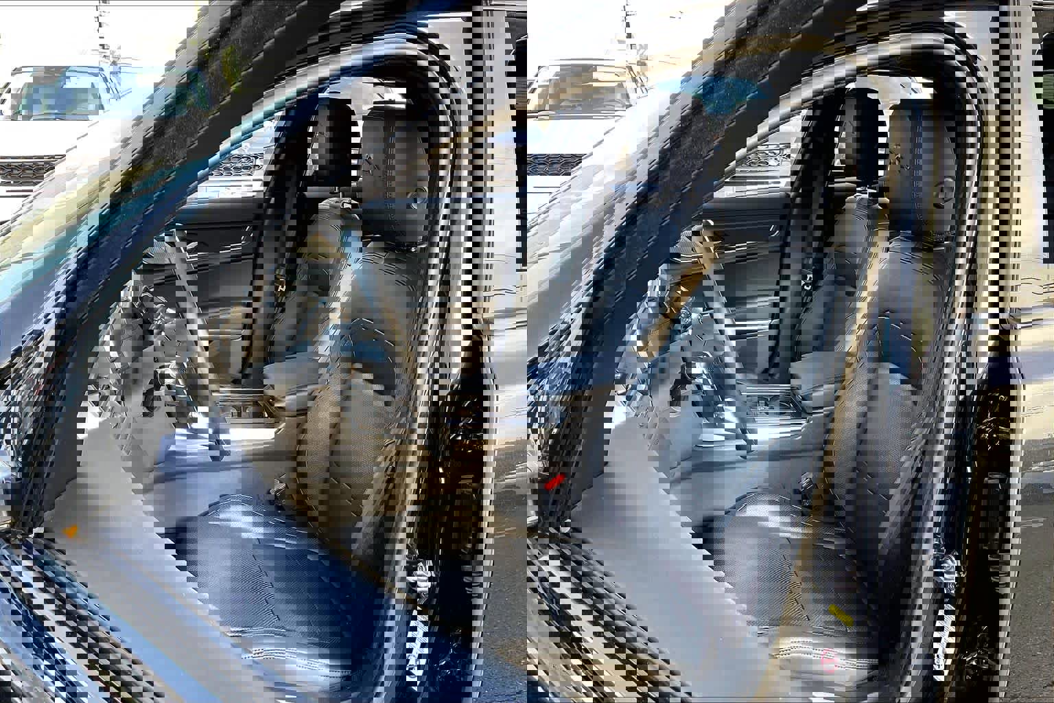 Used 2022 Jaguar XF SE image 27