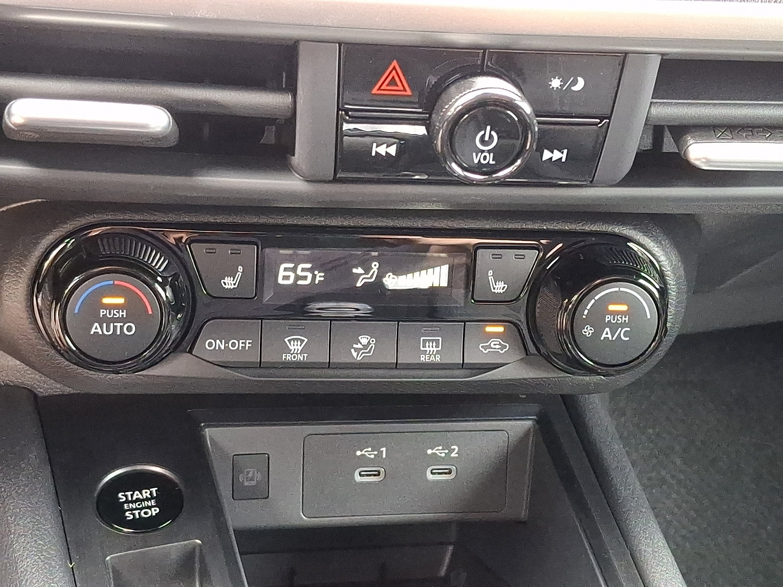 New 2027 Nissan Kicks SV AWD/4WD image 13