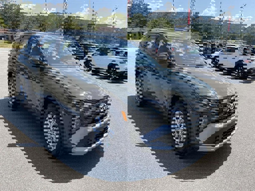 New 2026 Hyundai Tucson SE image 4