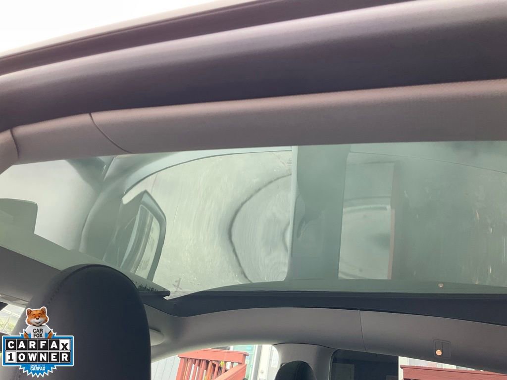 Used 2024 Tesla Model Y Long Range RWD image 32