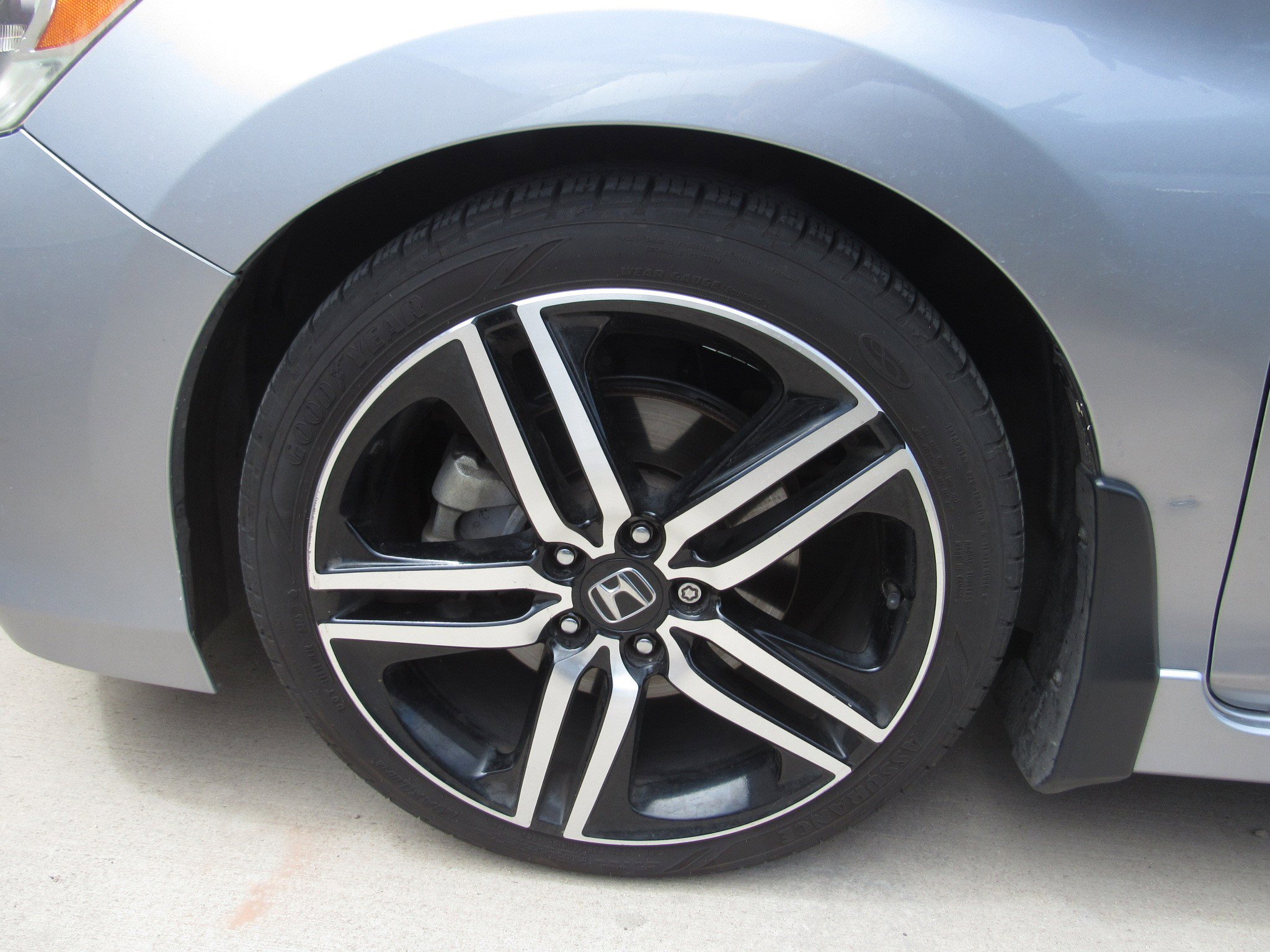 Certified 2017 Honda Accord Sport image 5