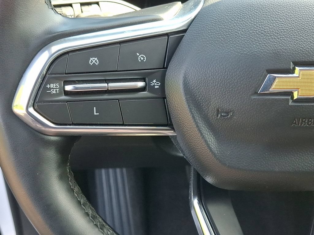 Used 2025 Chevrolet Equinox LT w/ Safety and Technology Package AWD/4WD image 21