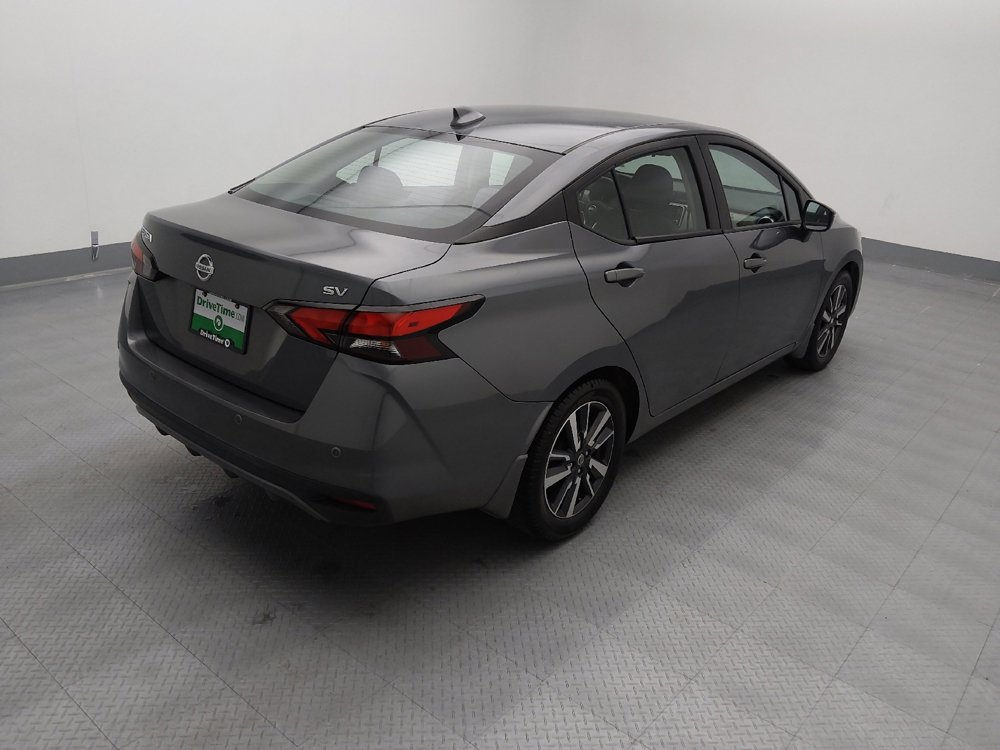 Used 2021 Nissan Versa SV image 9