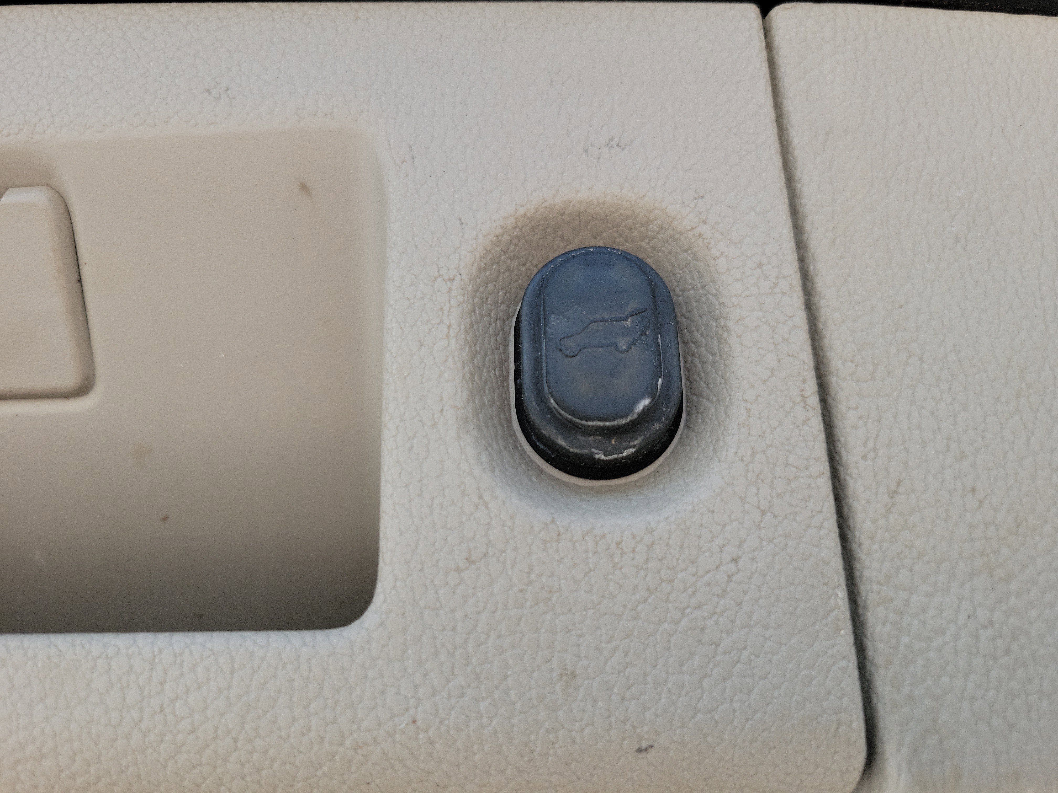 Used 2018 Cadillac Escalade ESV Luxury image 26