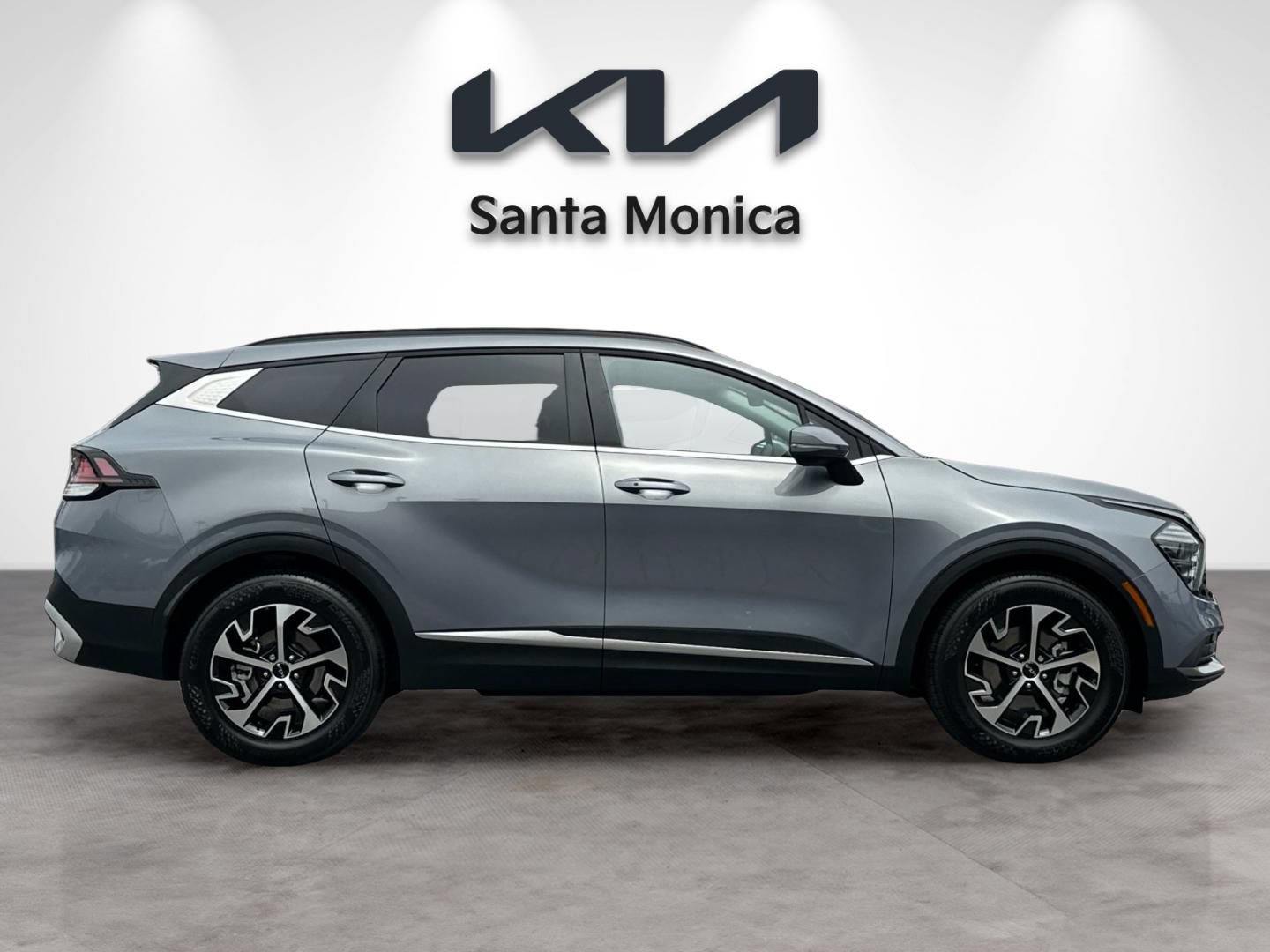 Used 2025 Kia Sportage EX w/ Premium Package FWD image 7