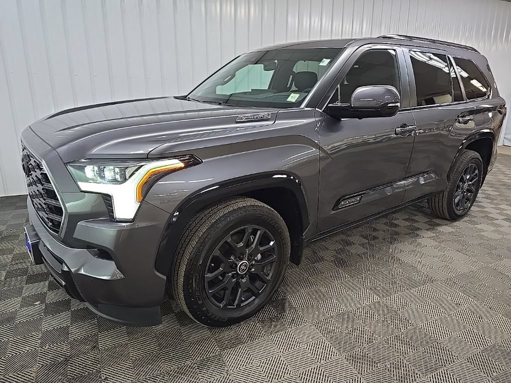 Used 2024 Toyota Sequoia Platinum AWD/4WD image 8