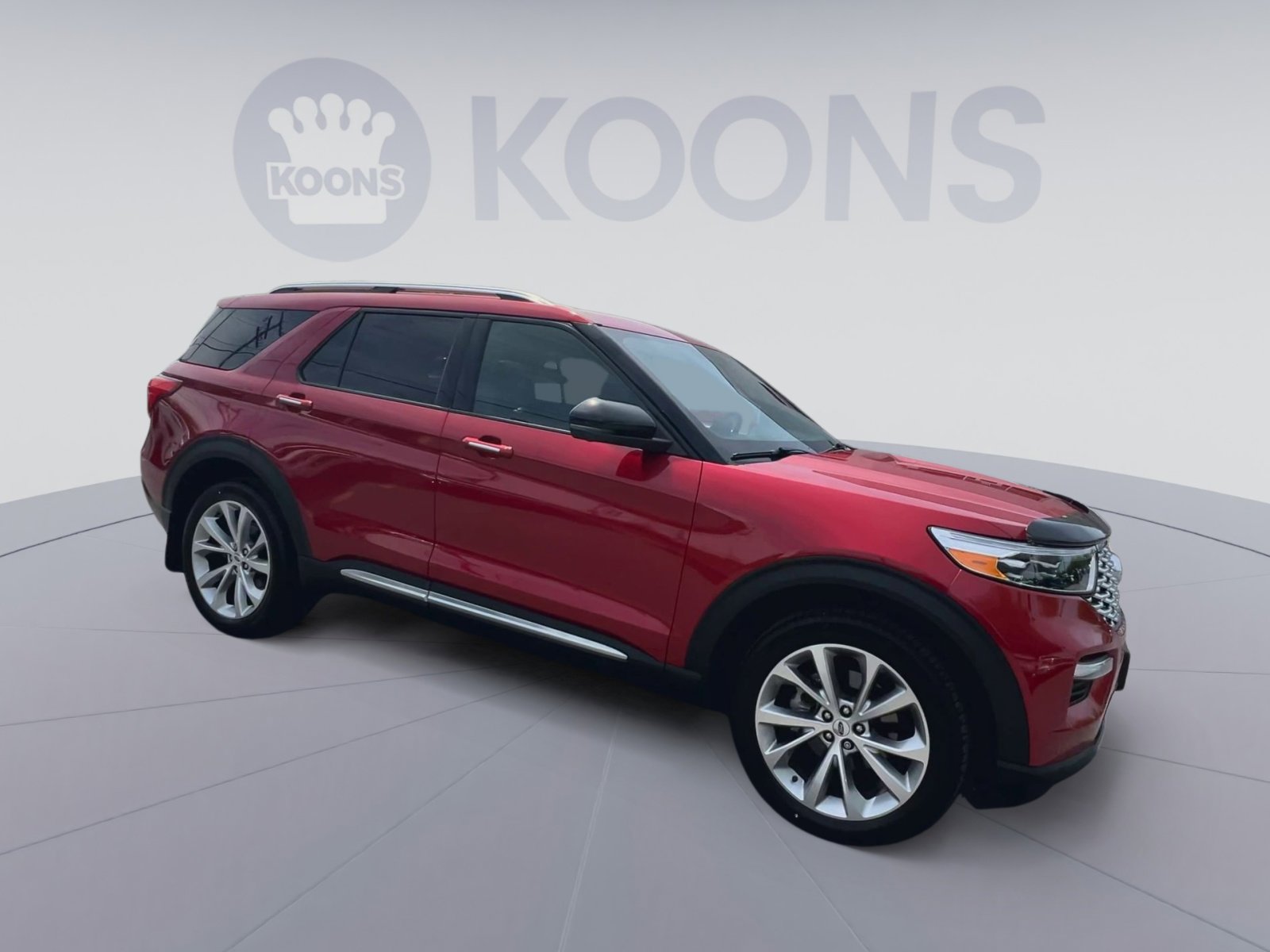 Used 2021 Ford Explorer Platinum w/ Equipment Group 601A AWD/4WD image 2