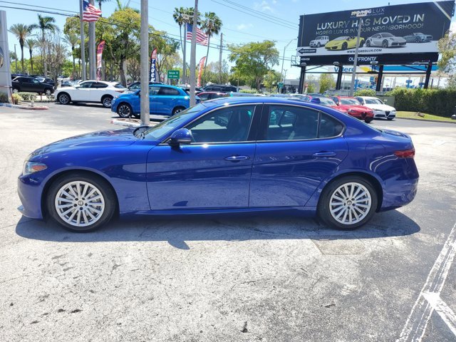 Used 2022 Alfa Romeo Giulia Sprint image 4