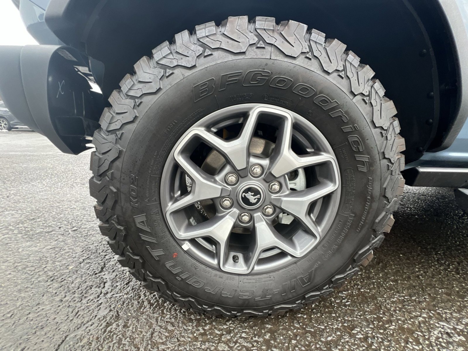 New 2025 Ford Bronco Badlands image 12