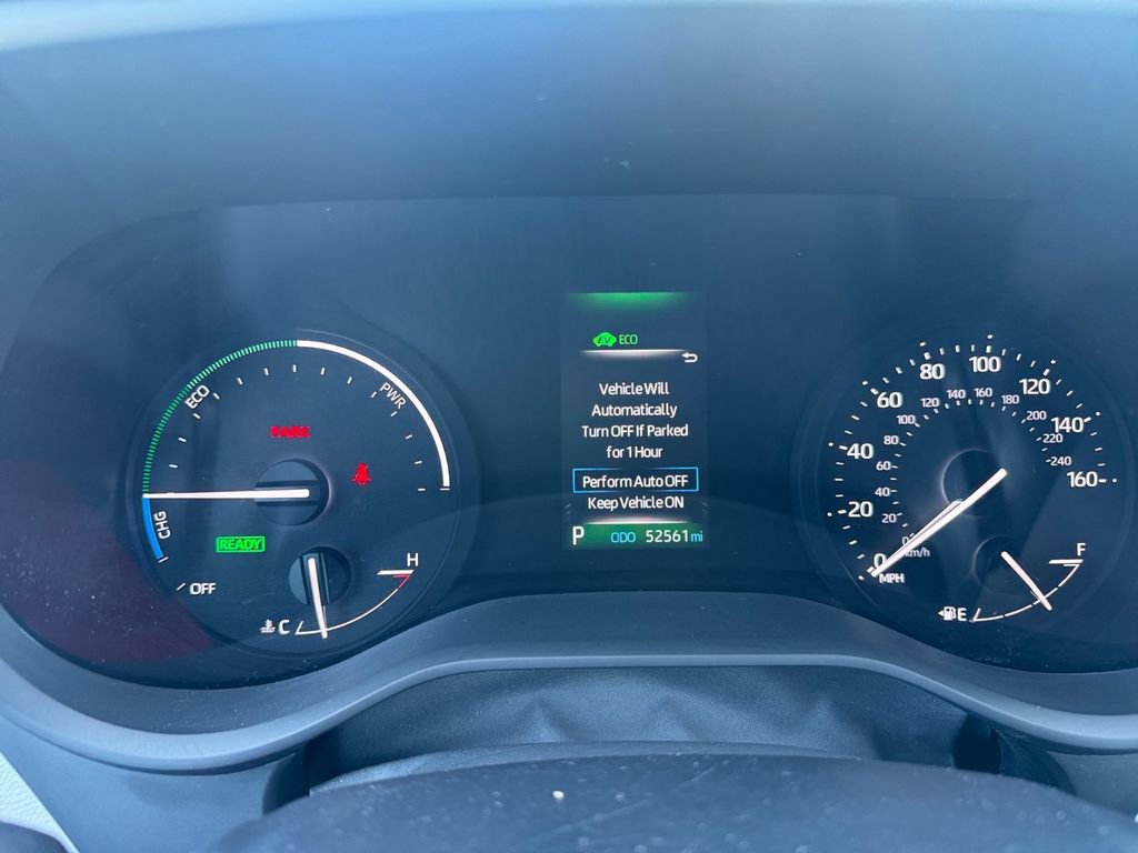 Used 2024 Toyota Sienna LE FWD image 23