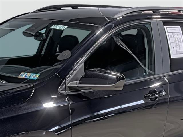 Used 2022 GMC Terrain SLE w/ Driver Convenience Package AWD/4WD image 8
