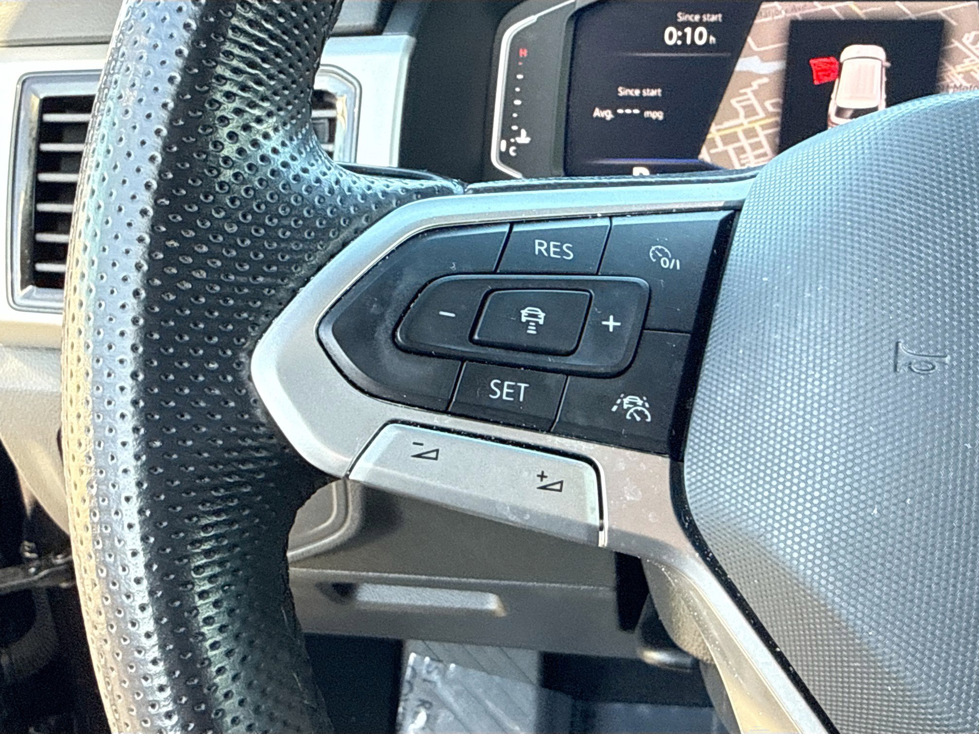 Used 2023 Volkswagen Atlas Cross Sport SEL Premium R-Line image 38