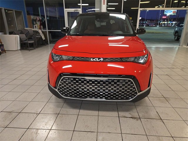Used 2025 Kia Soul EX image 3