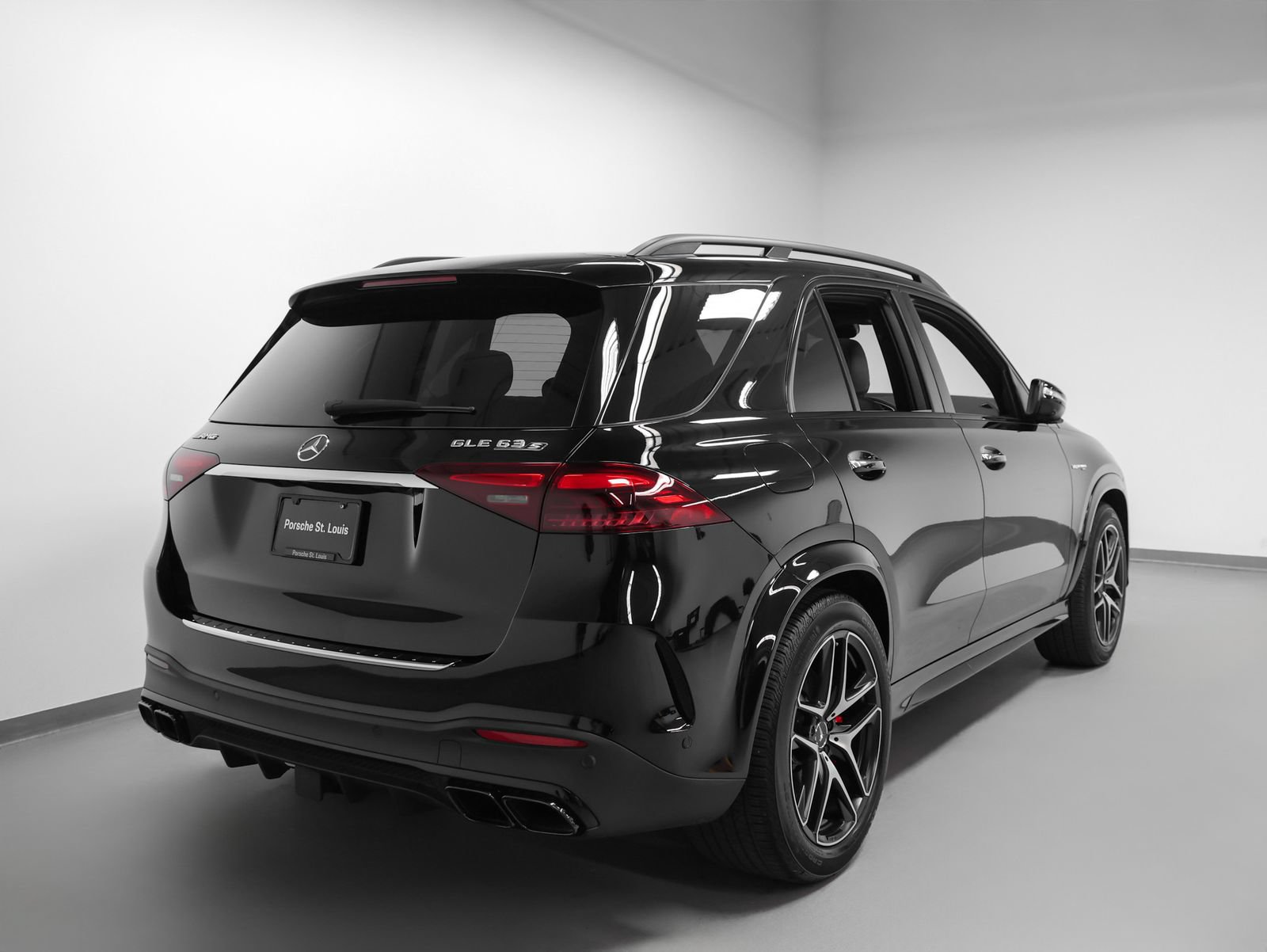 Used 2025 Mercedes-Benz GLE 63 AMG S w/ AMG Night Package image 12