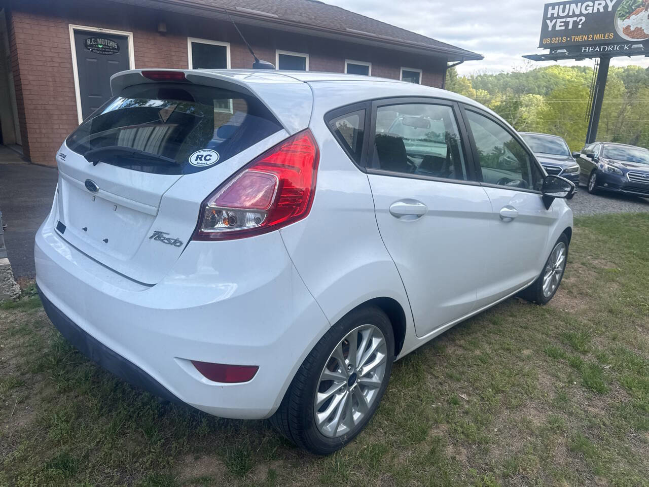 Used 2014 Ford Fiesta SE w/ Equipment Group 201A FWD image 6