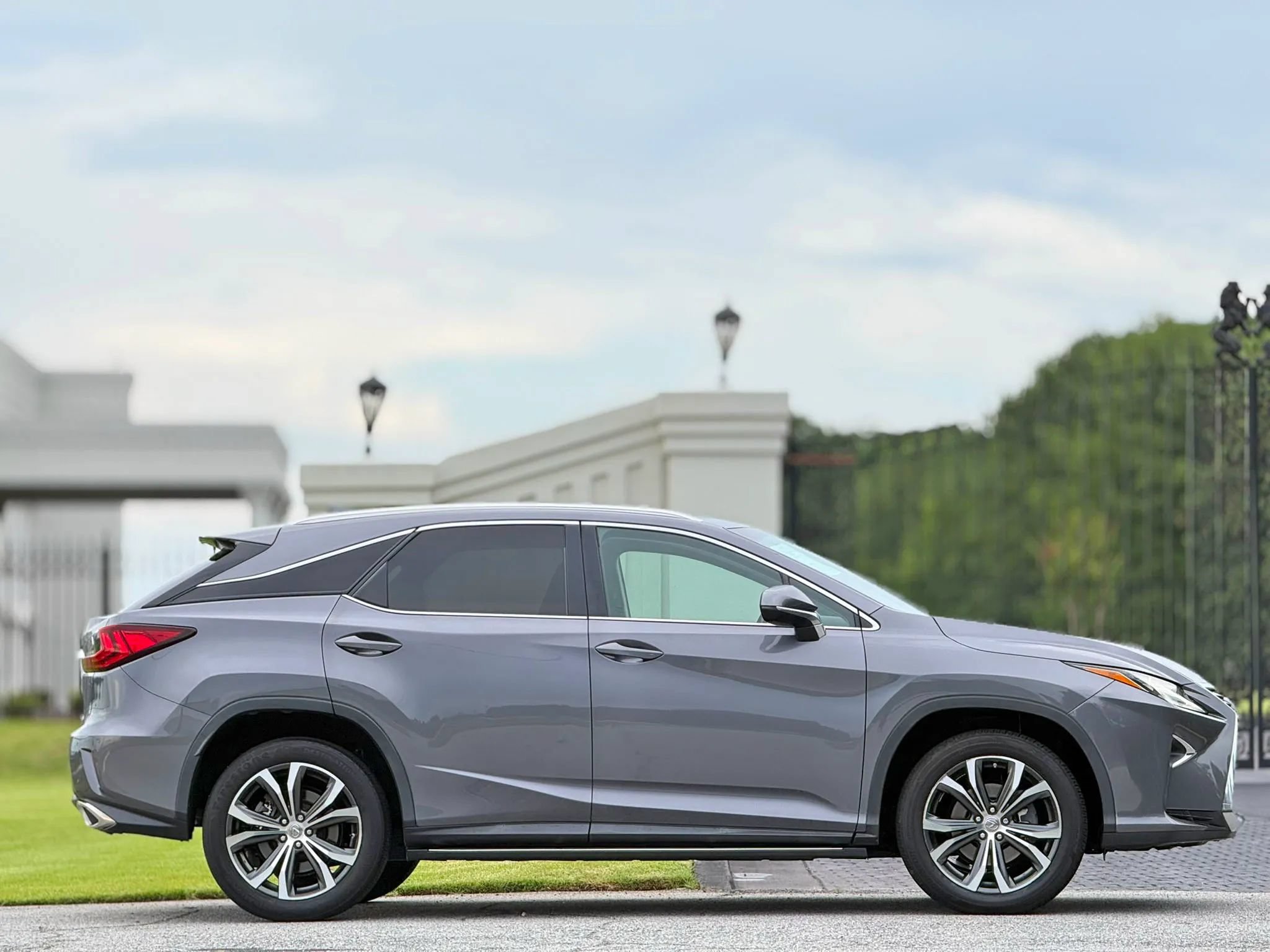 Used 2017 Lexus RX 350 FWD w/ Premium Package image 6