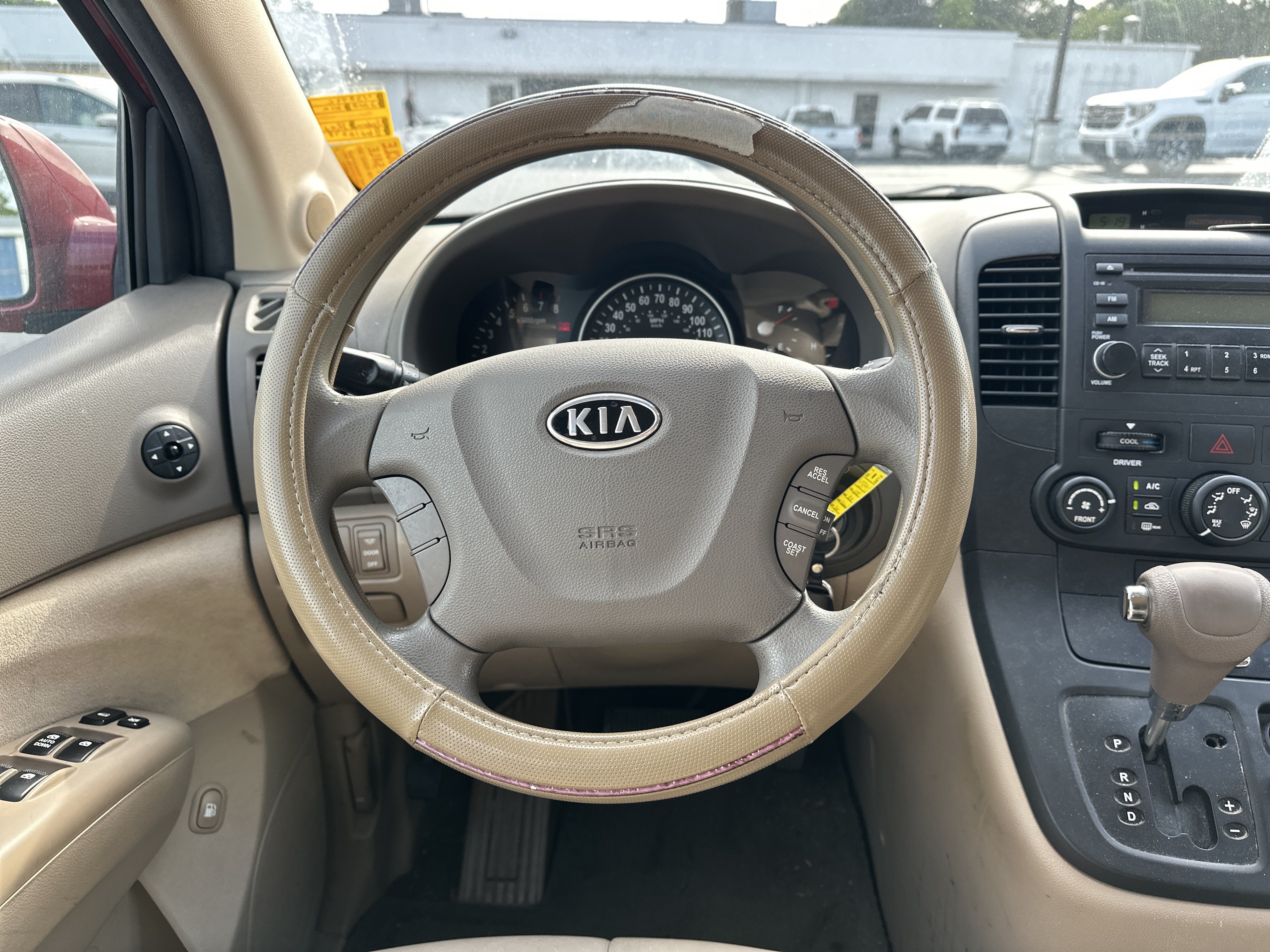 Used 2008 Kia Sedona LX FWD image 19