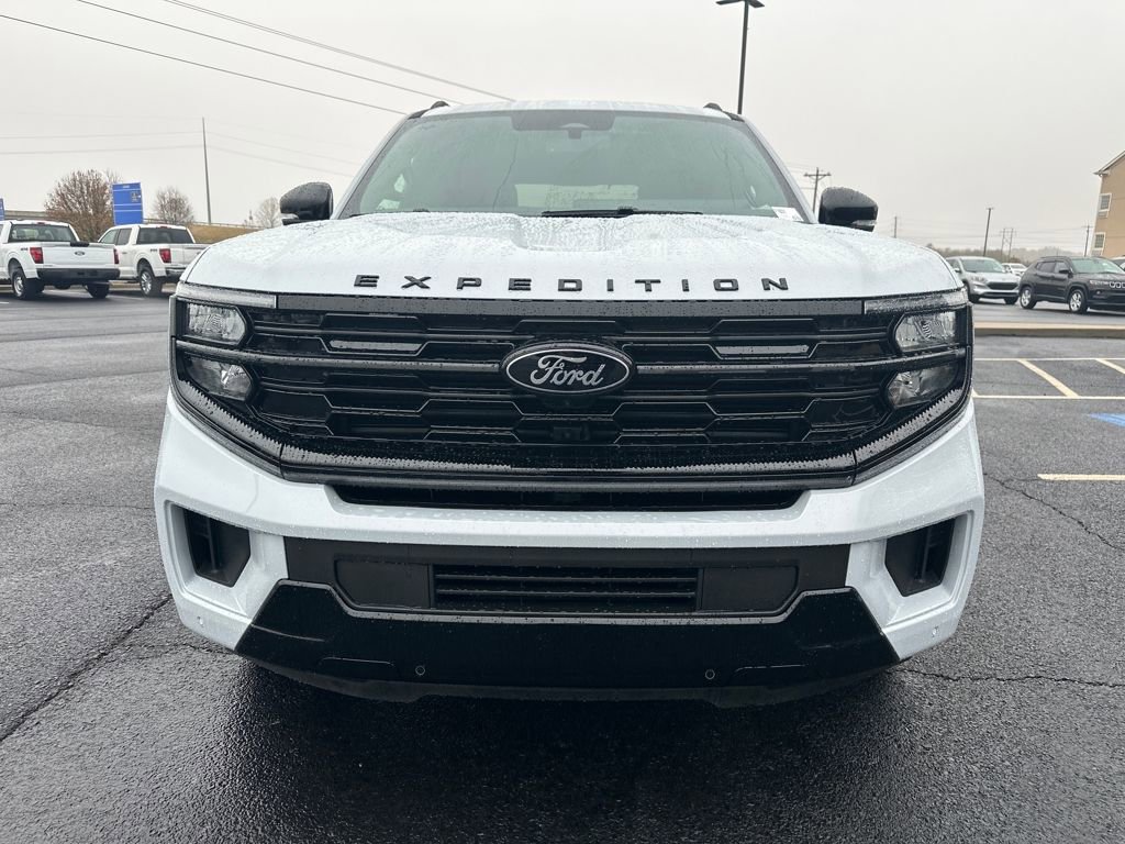 New 2025 Ford Expedition Platinum w/ Stealth Performance Package image 35