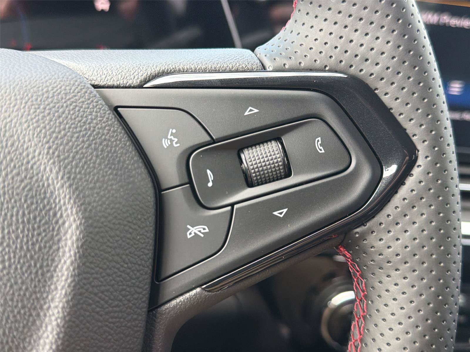 New 2026 Chevrolet Trax RS w/ Driver Confidence Package FWD image 13