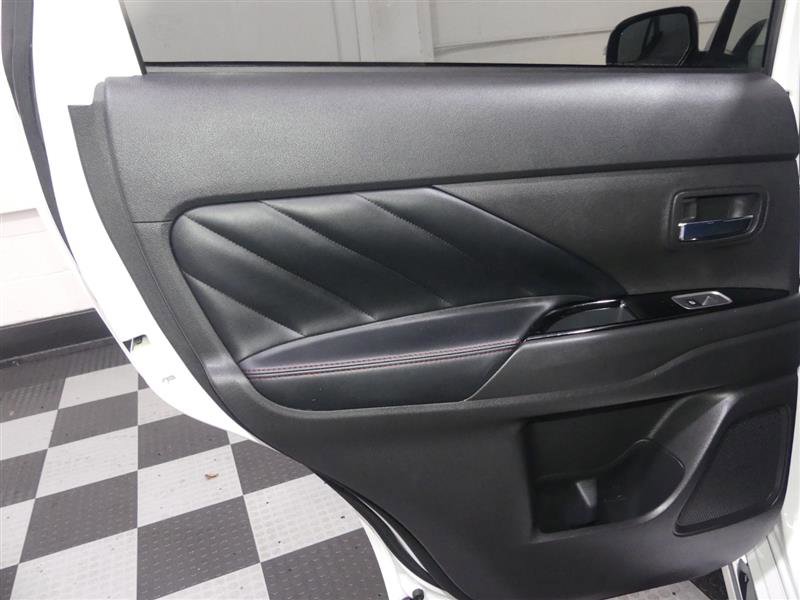 Used 2022 Mitsubishi Outlander SEL AWD/4WD image 25