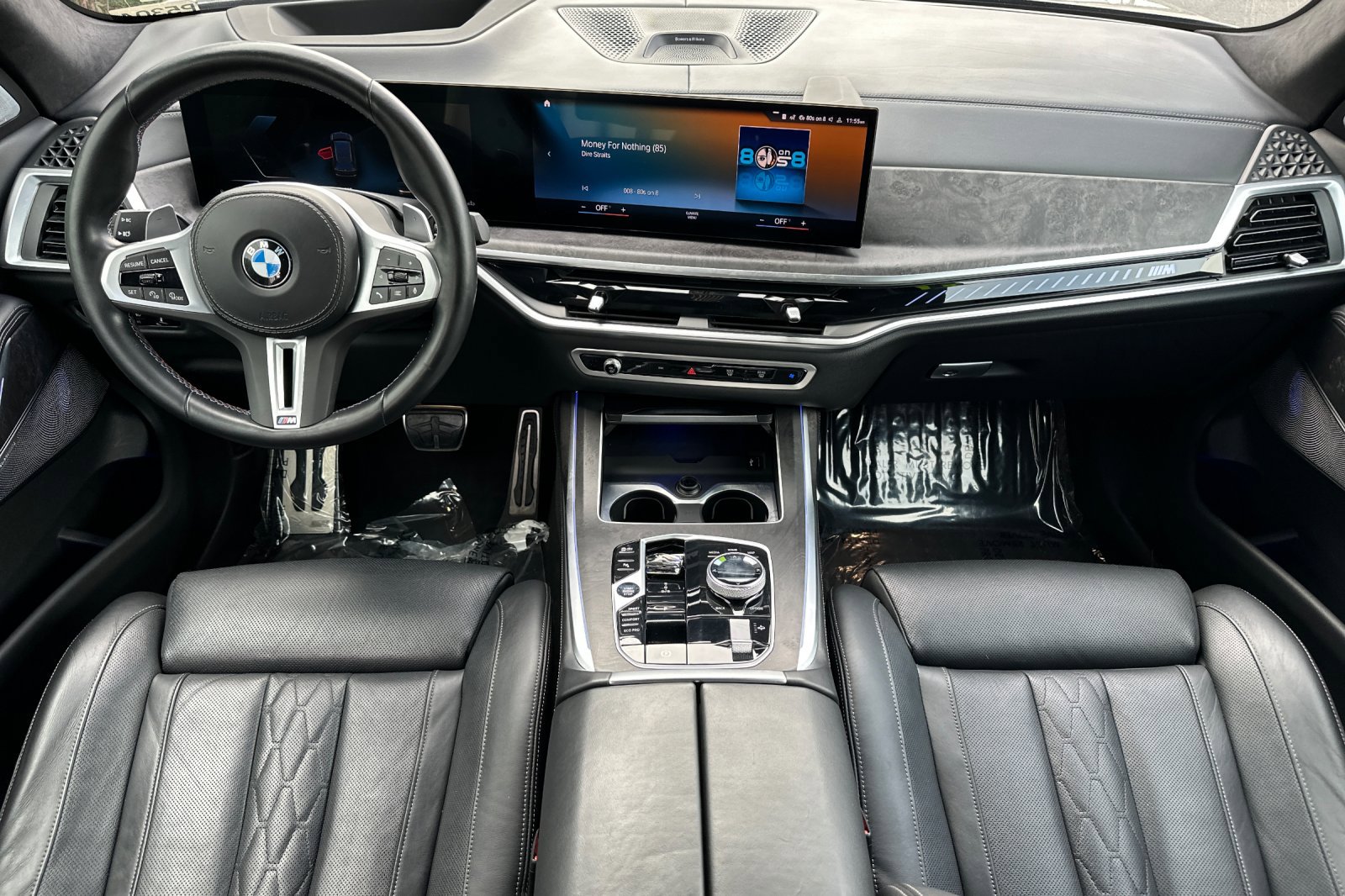 Used 2023 BMW X7 M60i w/ Executive Package image 13