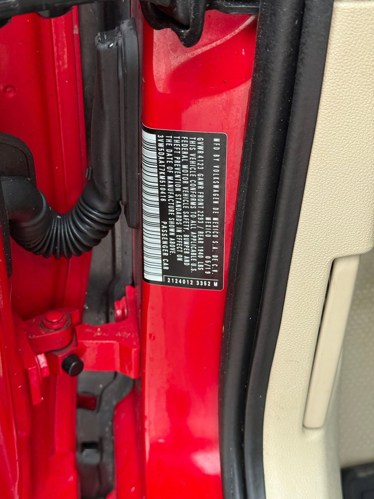 Used 2019 Volkswagen Beetle 2.0T SE image 34