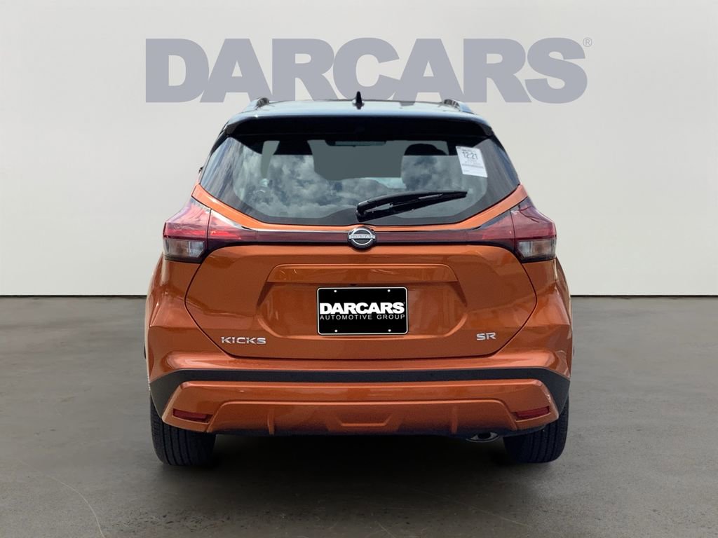 Used 2024 Nissan Kicks SR image 6