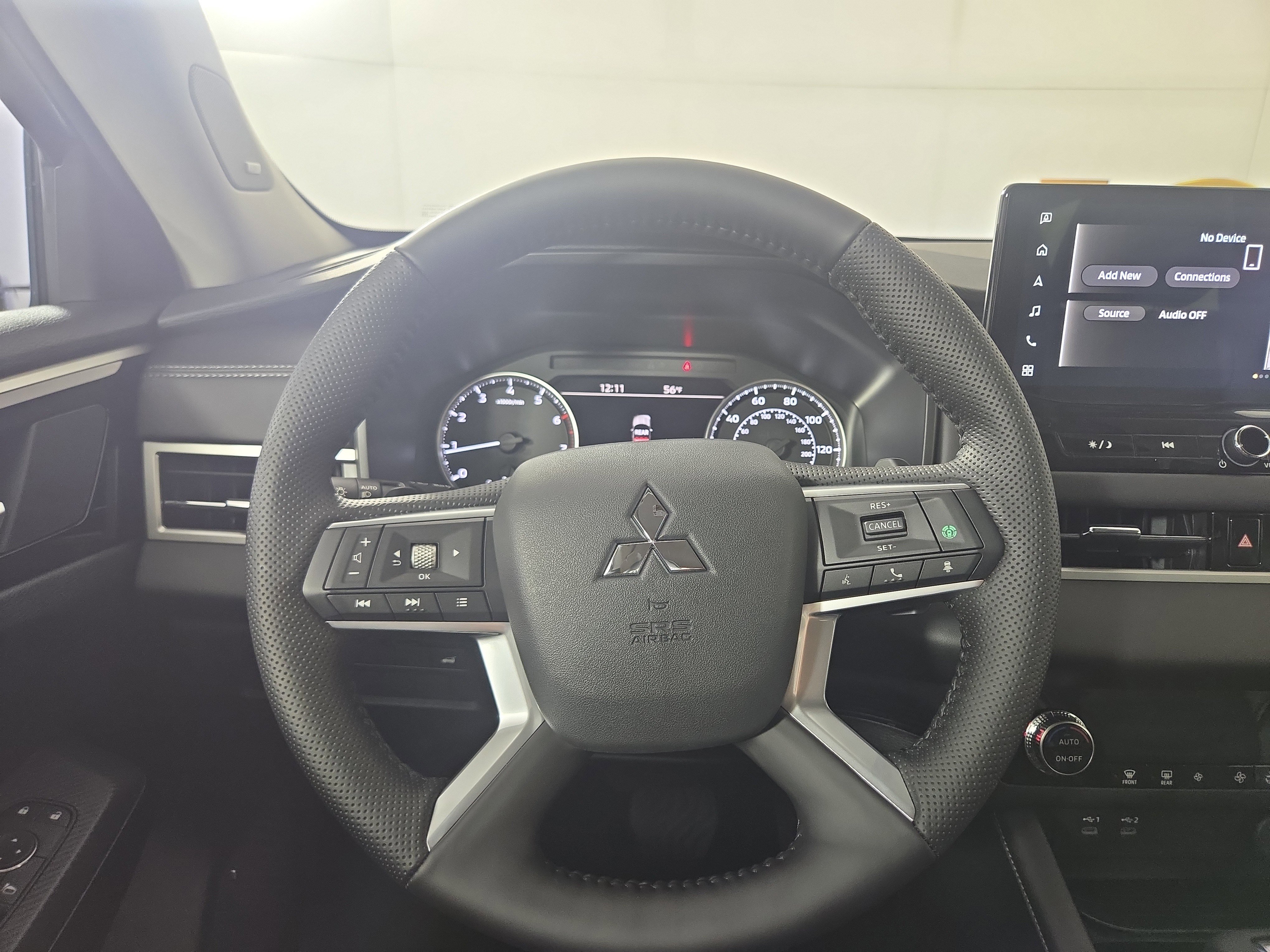 New 2026 Mitsubishi Outlander SE FWD image 14