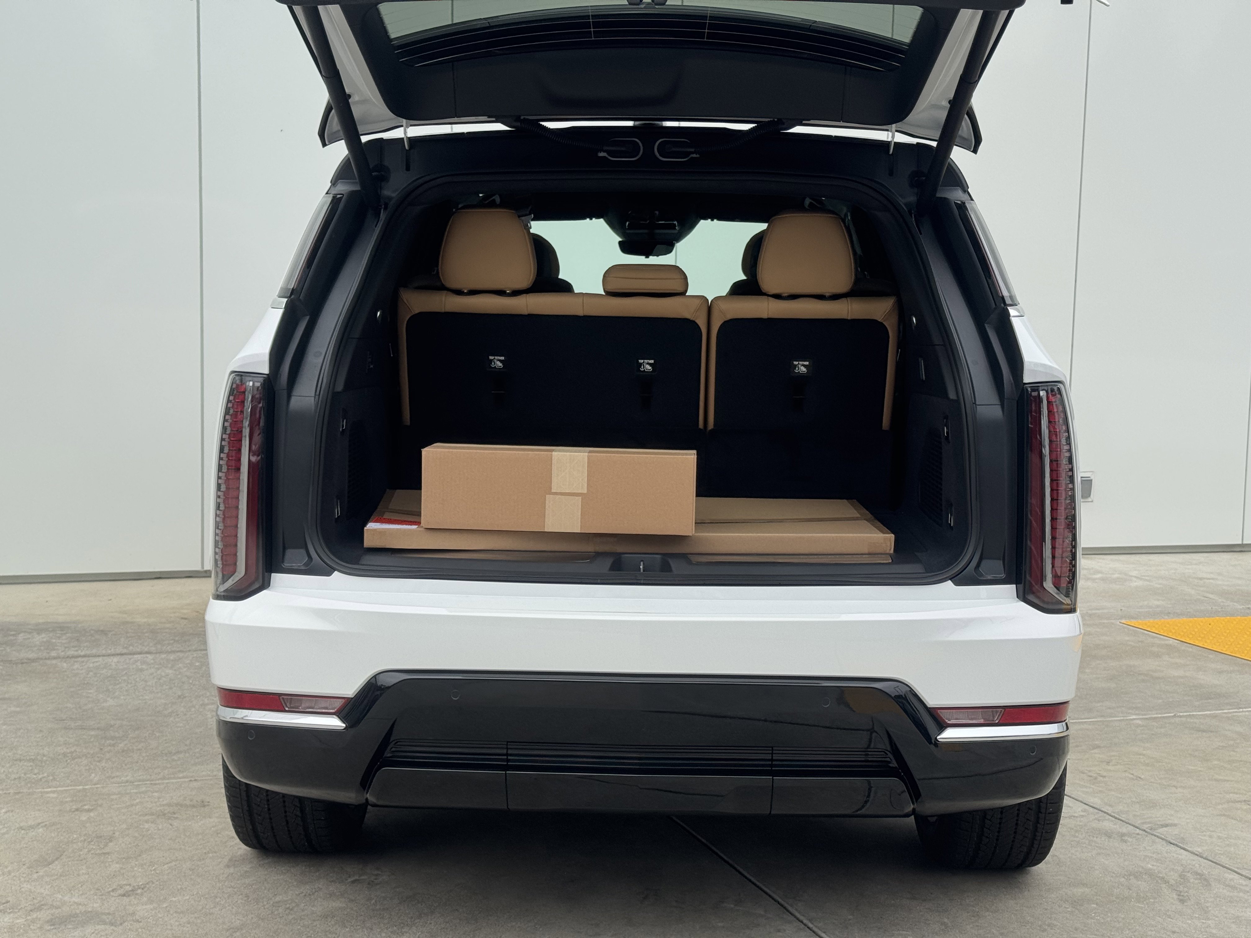 New 2025 Cadillac Escalade IQ Luxury 2 image 8