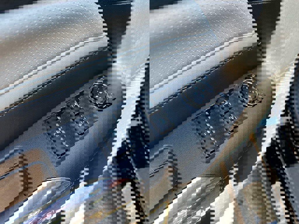 Used 2024 Ford Mustang Premium image 12