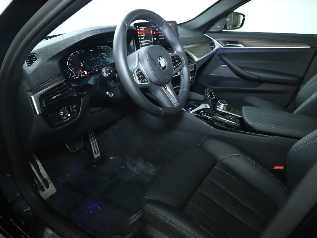 Certified 2022 BMW 540i xDrive w/ M Sport Package image 18