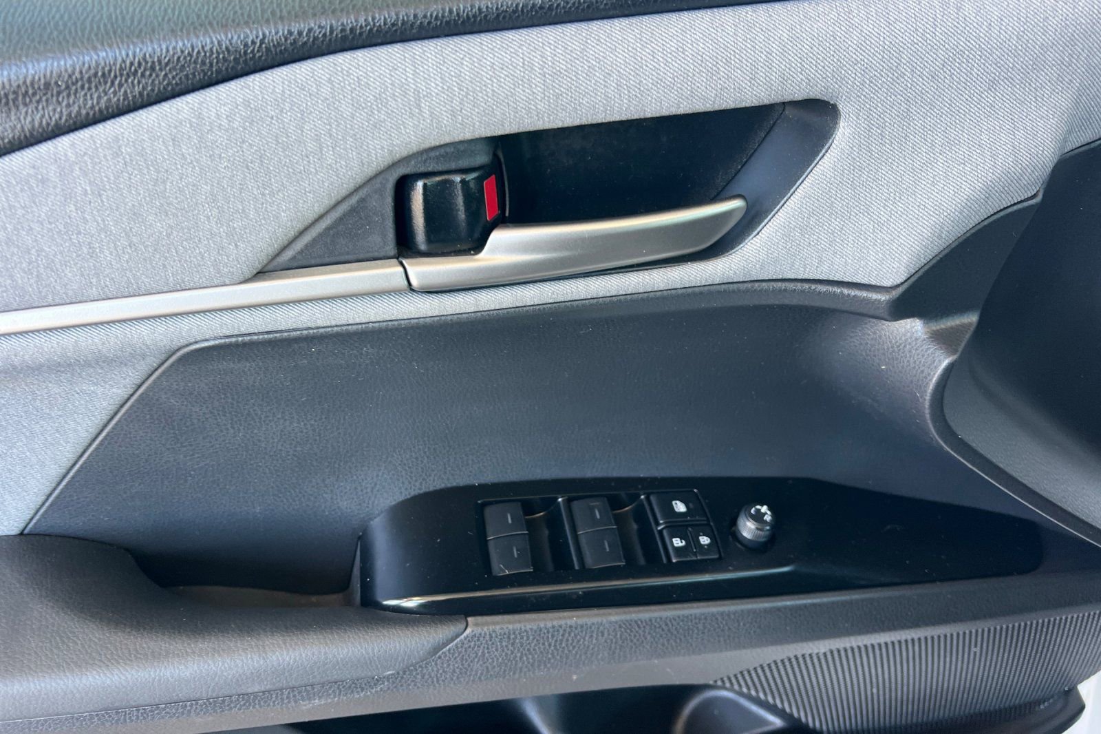 Certified 2025 Toyota Camry LE FWD image 8