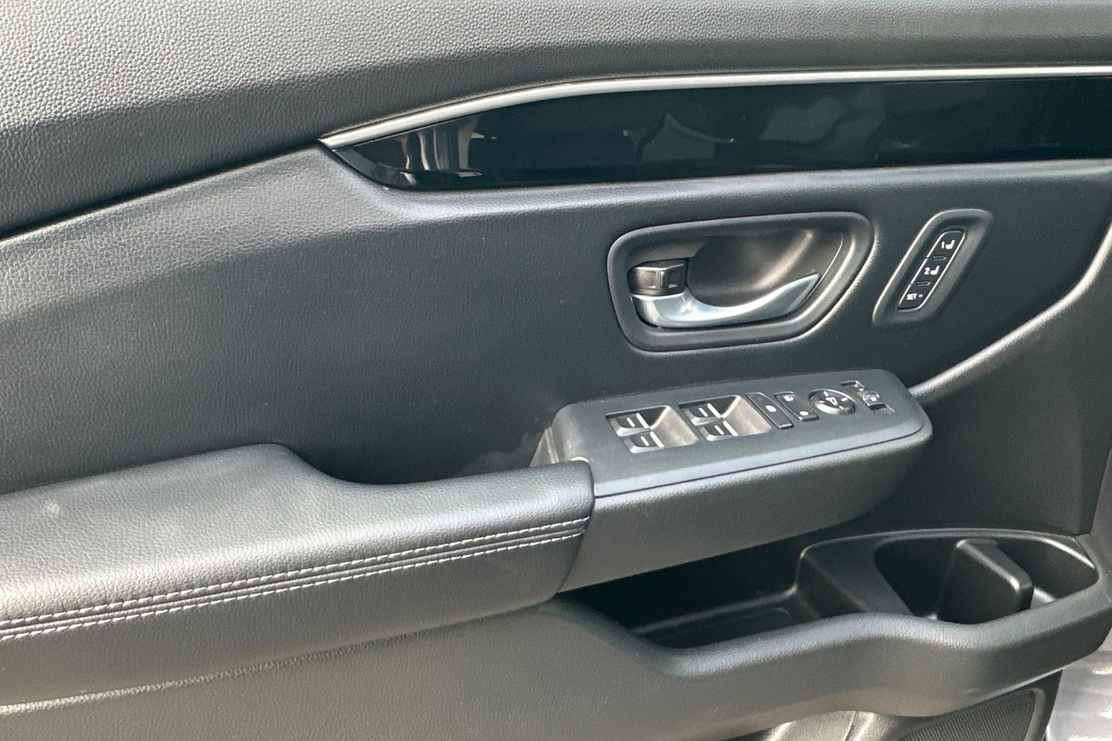 Certified 2024 Honda Pilot Touring image 11